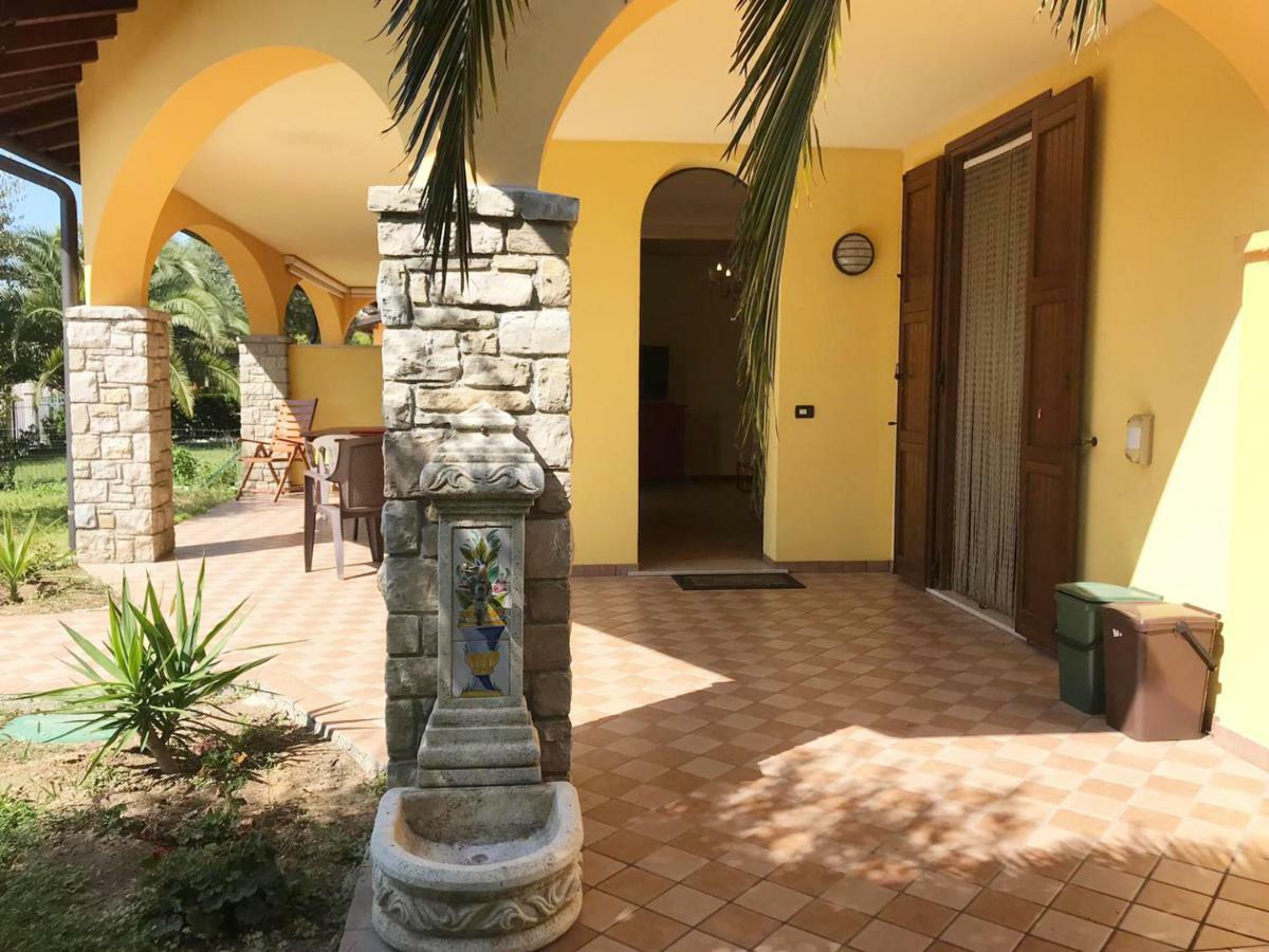 Villa The Sweet Rose With Pool Manerba del Garda Buitenkant foto