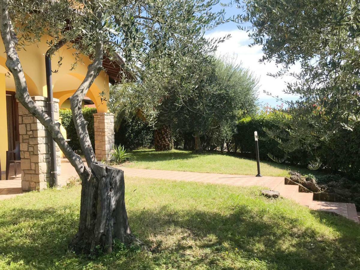Villa The Sweet Rose With Pool Manerba del Garda Buitenkant foto