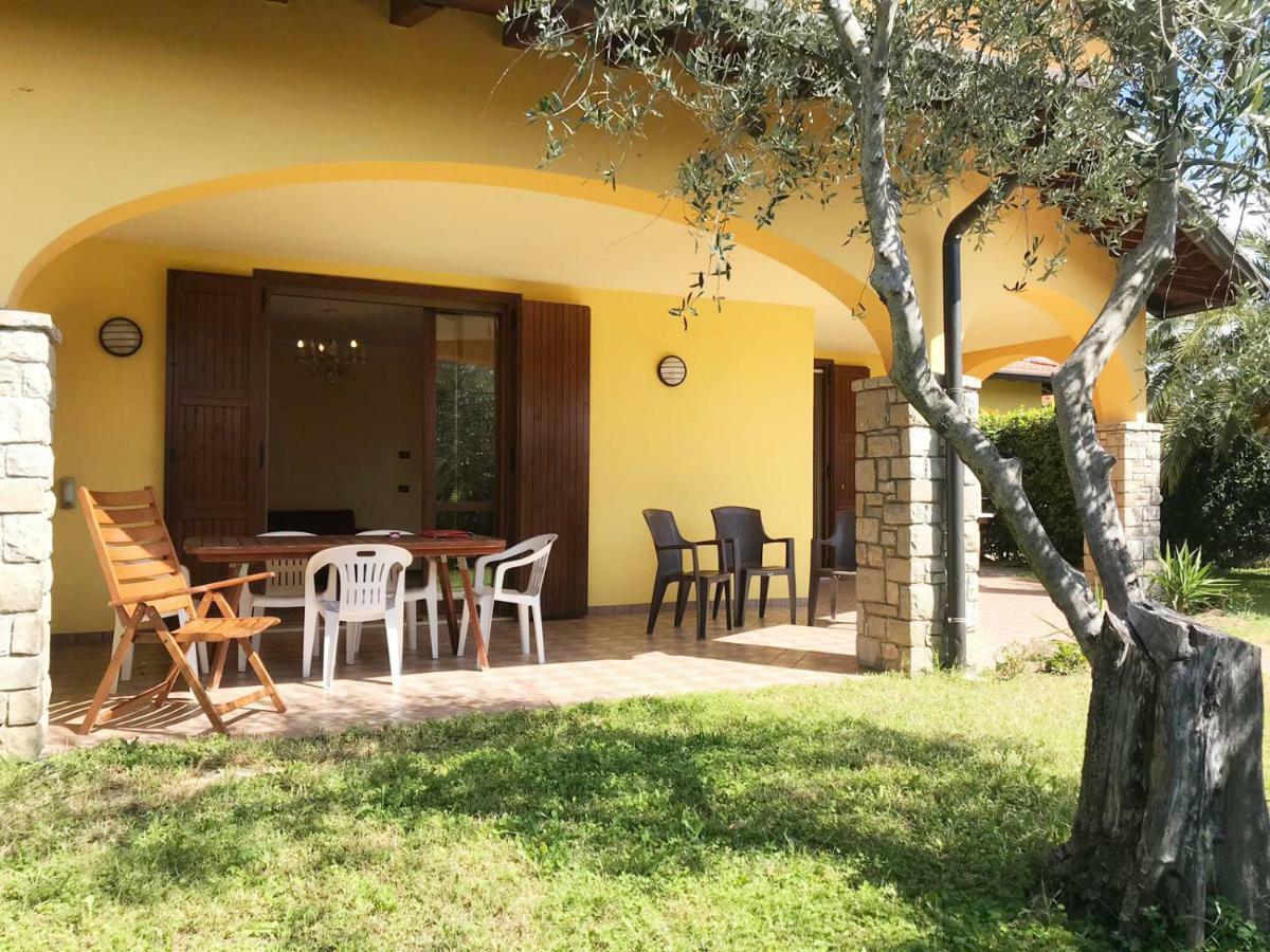 Villa The Sweet Rose With Pool Manerba del Garda Buitenkant foto