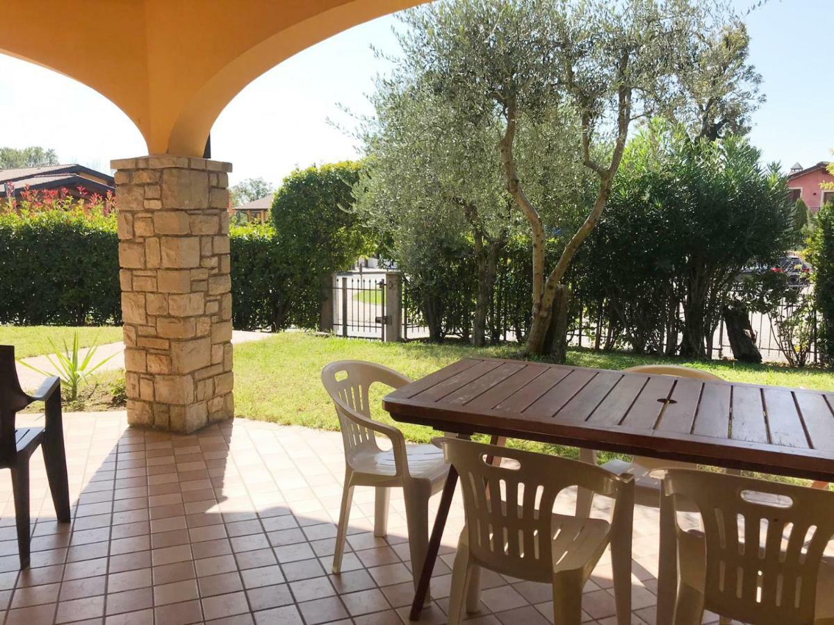 Villa The Sweet Rose With Pool Manerba del Garda Buitenkant foto